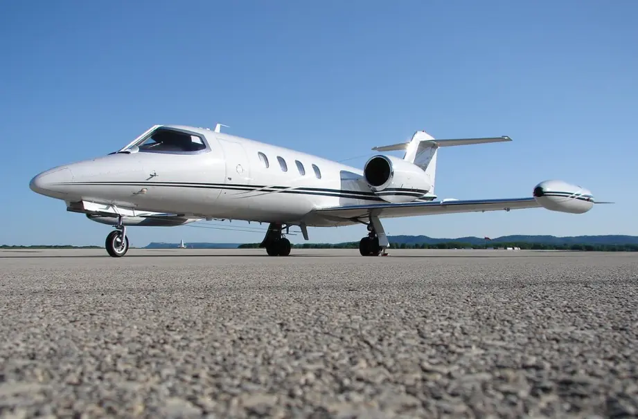 Learjet 35/35A Charter Guide