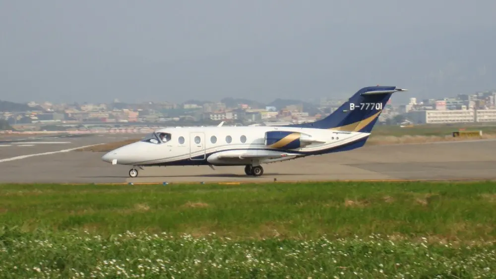 Hawker 400XP Charter Guide
