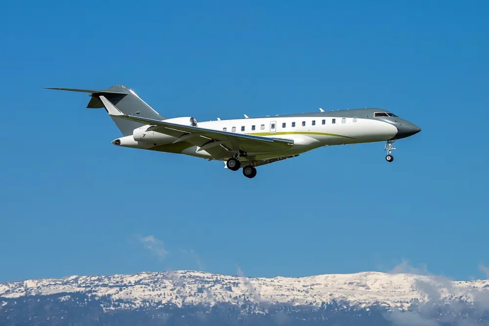 Bombardier Global 5000 Charter Guide