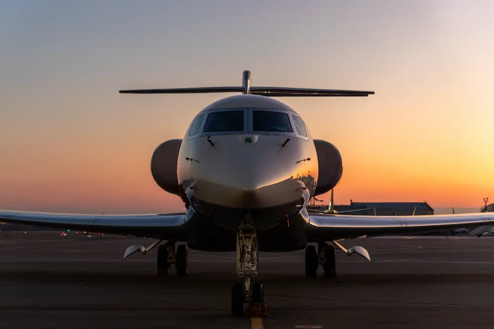 How to Fly on a Private Jet: Essential Insights for Luxury Travelers Before Takeoff