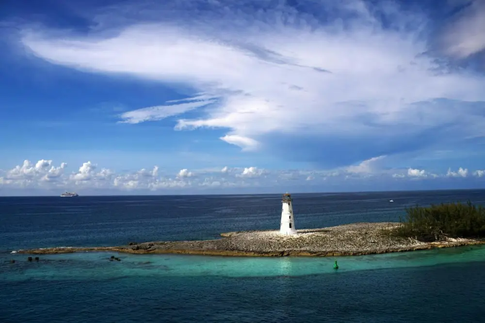 Private jet from New York to Nassau