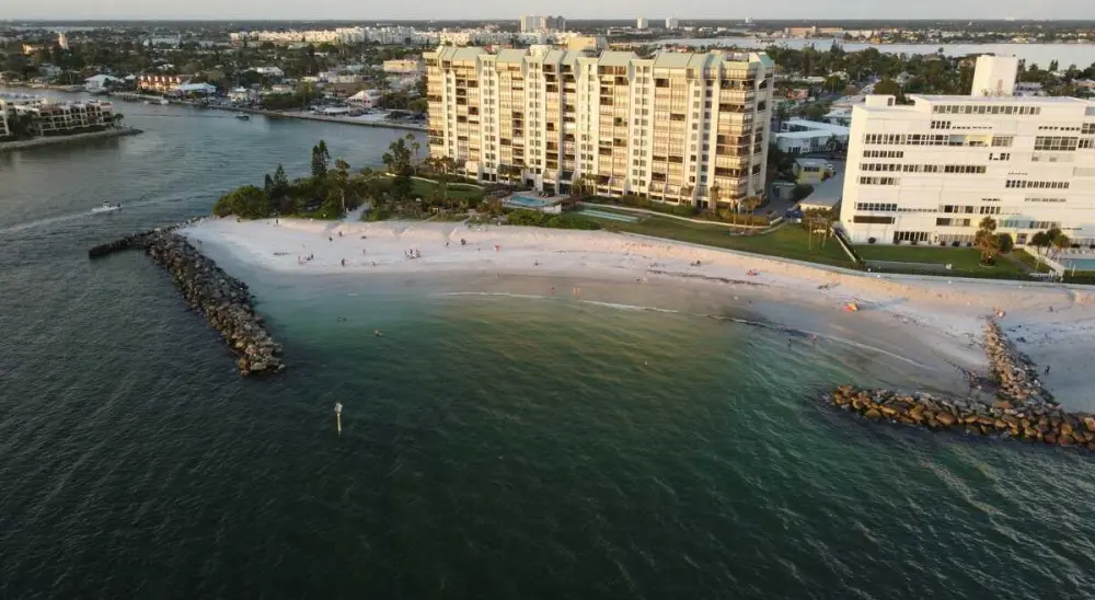 Private jet from New York to Naples, FL