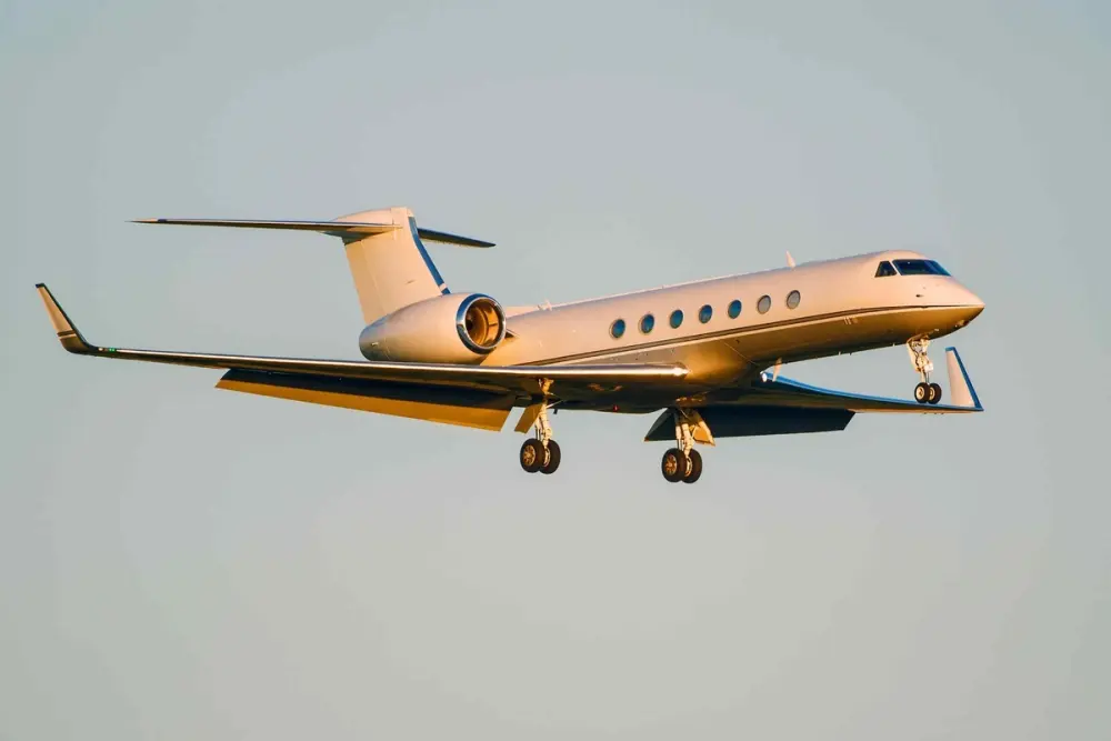 How Much Does It Cost to Charter a Gulfstream Aerospace   G-IV? Full Pricing Guide for 2026